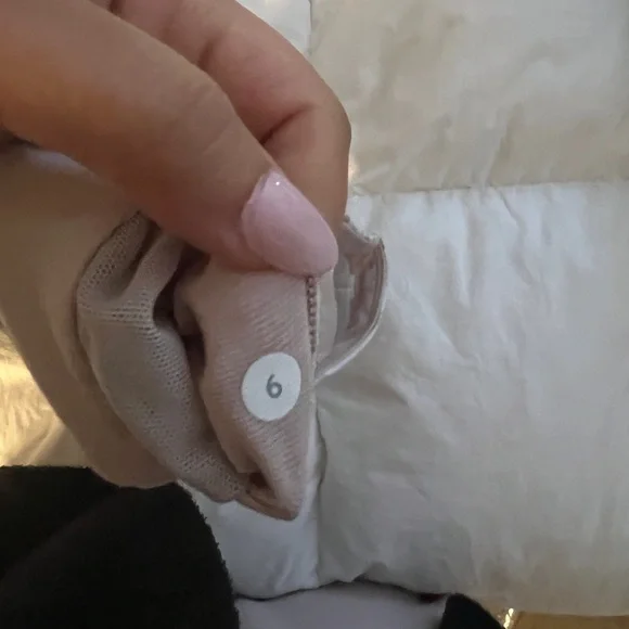 Bundle of three lululemon tops - Picture 3 of 7